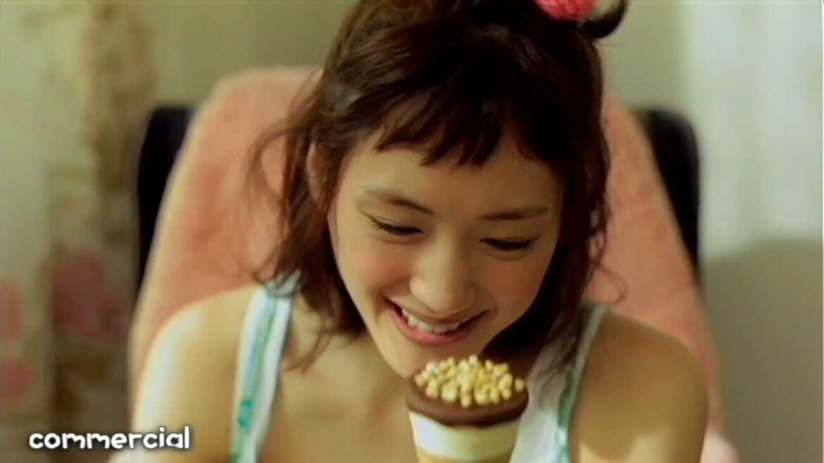 いいなCM　グリコ　ジャイアントコーン 綾瀬はるか 「へにゃせはるか篇」